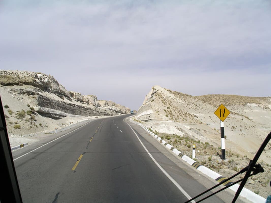 Selbst Auto fahren in Peru - Straße bei Puno